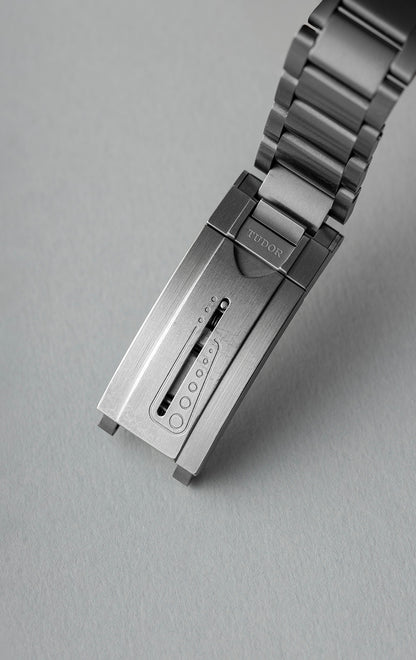 Tudor Pelagos