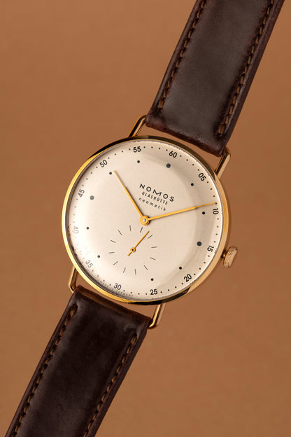 Nomos Metro 1180